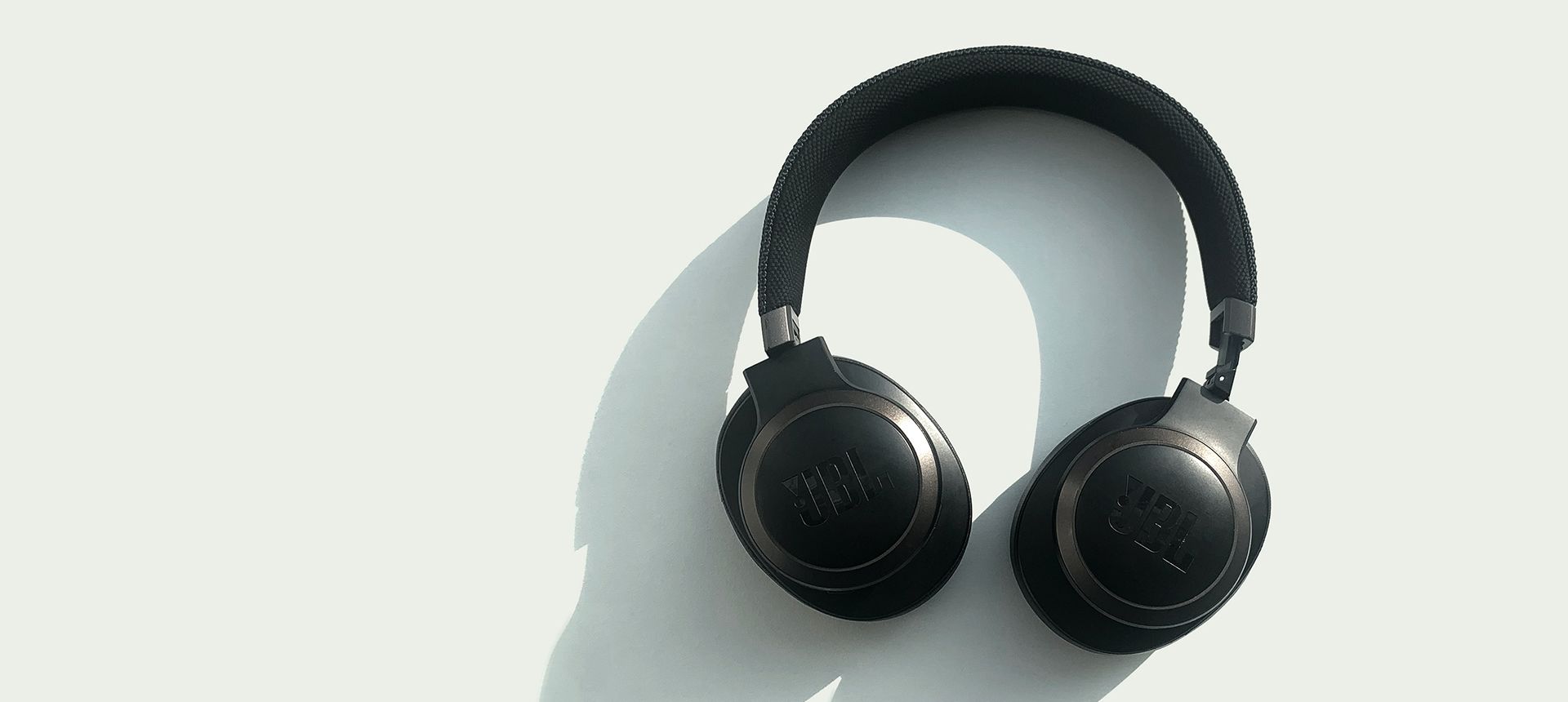 slide2 headphone1.jpg